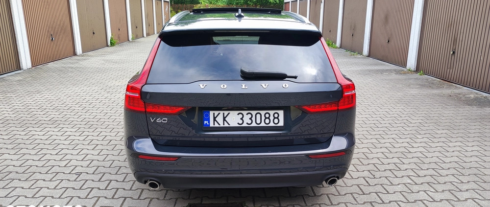 Volvo V60 cena 99900 przebieg: 138399, rok produkcji 2020 z Kraków małe 596